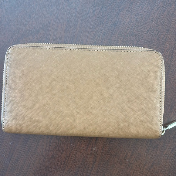 Tory Burch wallet - Picture 3 of 4